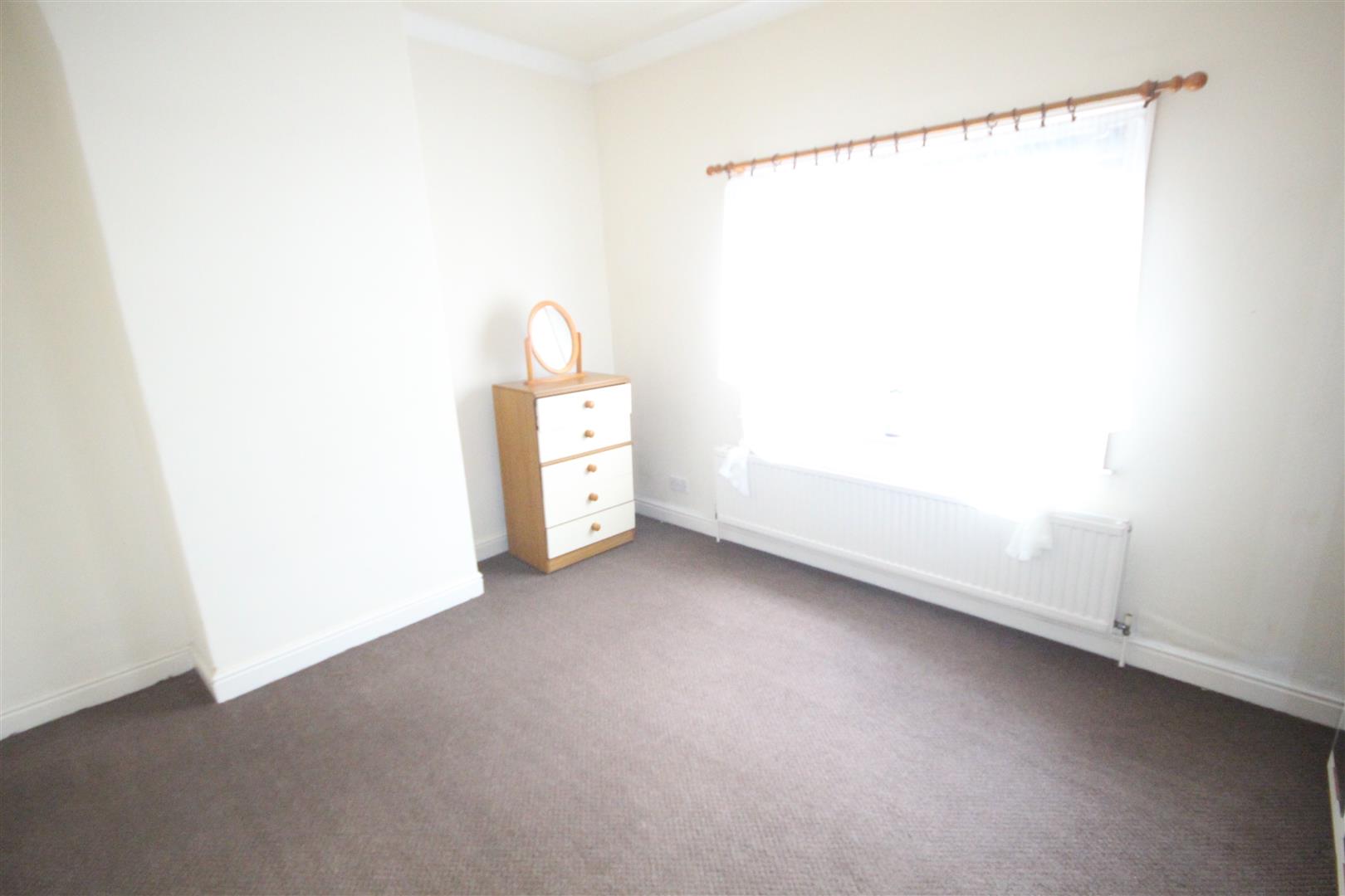 2 bedroom terraced house To Let in Barnoldswick - IMG_8855.jpg
